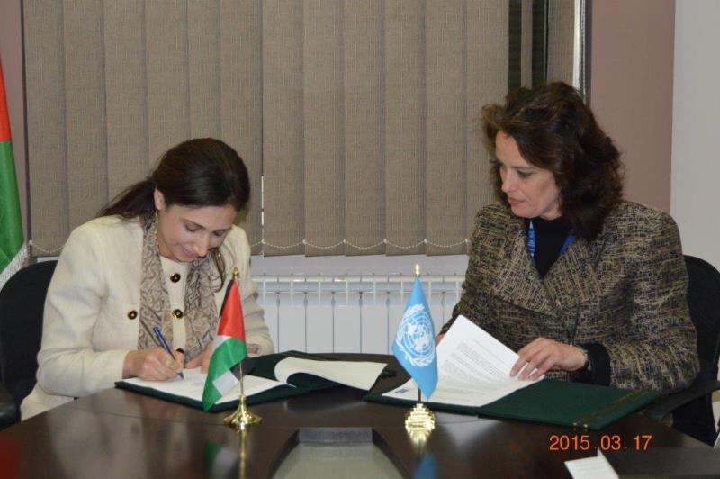 الإحصاء الفلسطيني وبرنامج الأمم المتحدة الانمائي لمساعدة الشعب الفلسطيني يوقعان اتفاقية تعاون  